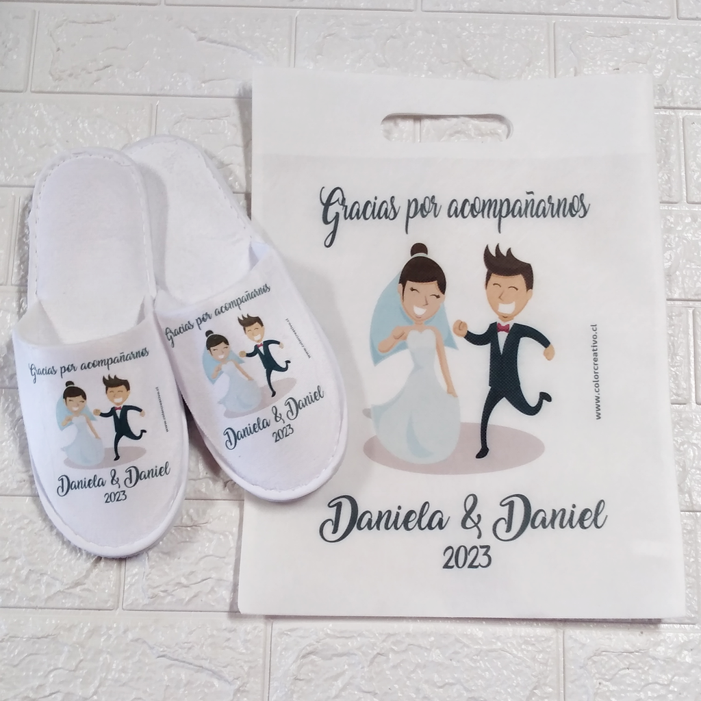 Pack Kits Recuerdo Personalizado para Matrimonio – Bolsa Plana + Pantuflas