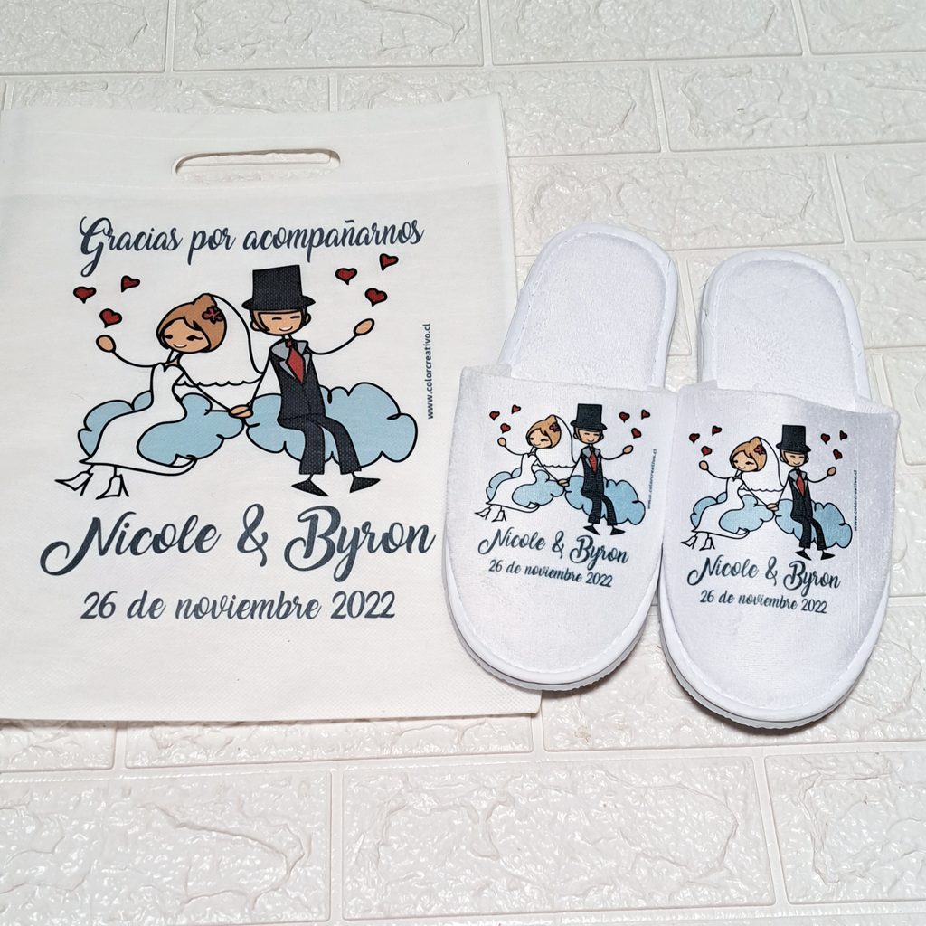 Pack Kits Recuerdo Personalizado para Matrimonio – Bolsa Plana + Pantuflas