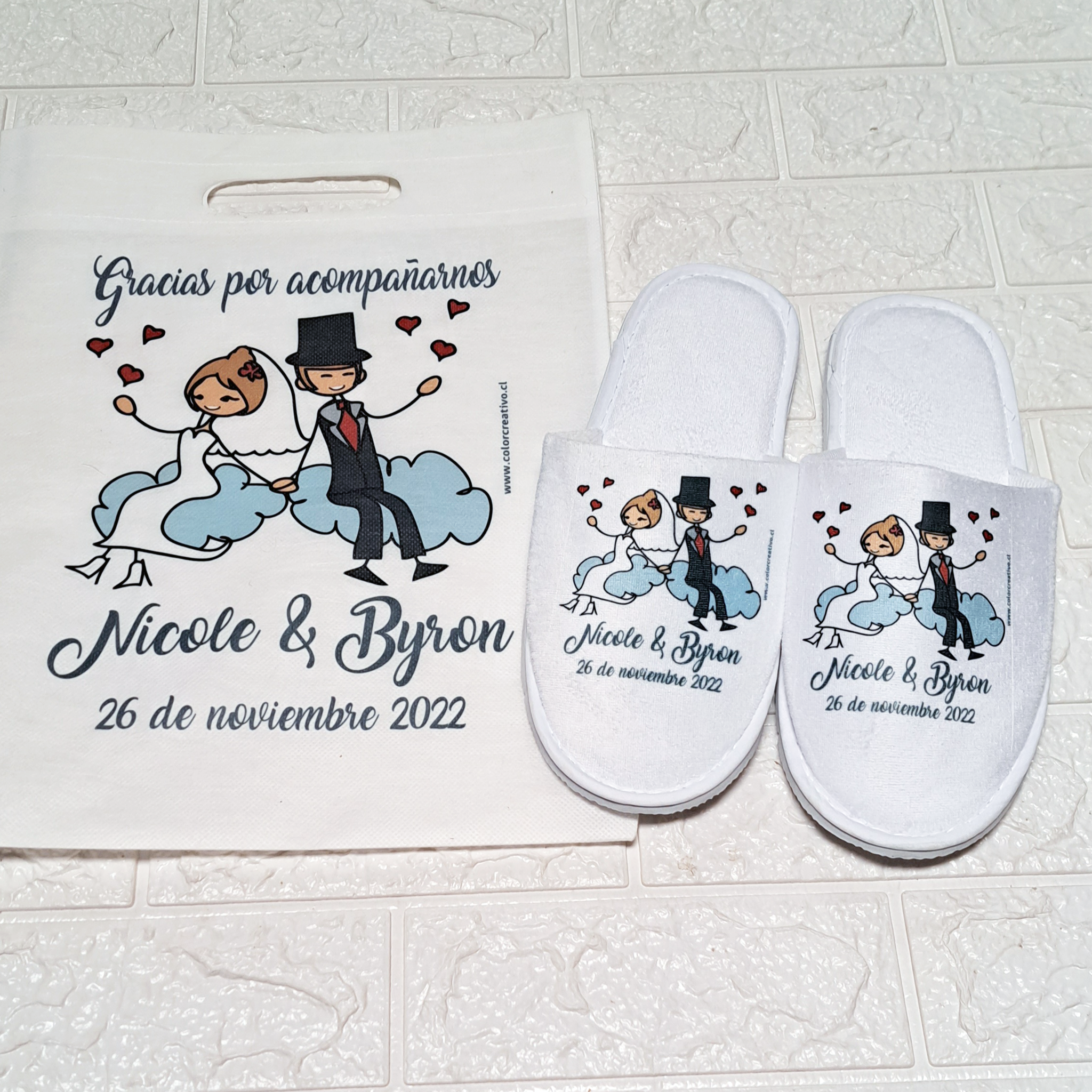 Pack Kits Recuerdo Personalizado para Matrimonio – Bolsa Plana + Pantuflas