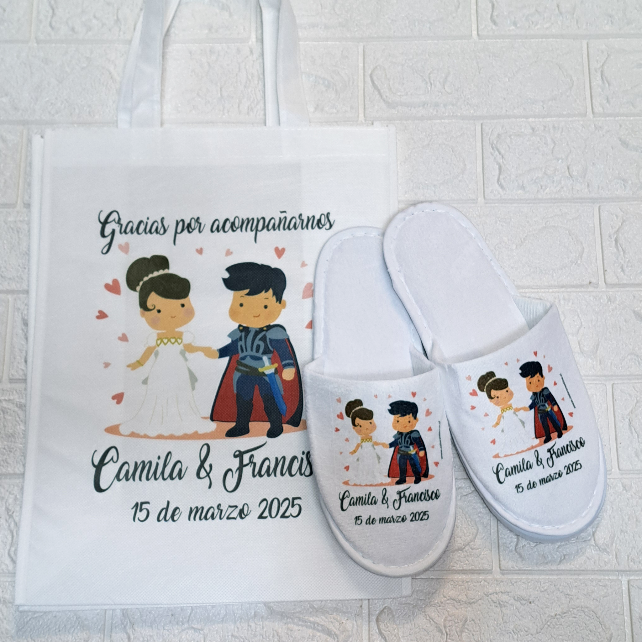 Pack Kits Recuerdo Personalizado para Matrimonio – Bolsas con fuelle + Pantuflas